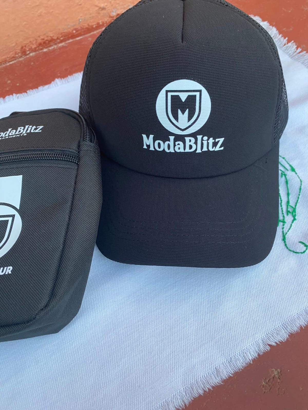 Tracker Cap